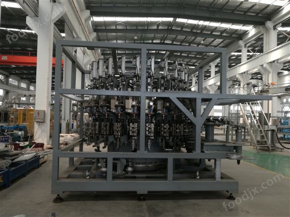 吹灌旋一體機(jī)-高速吹瓶灌裝線