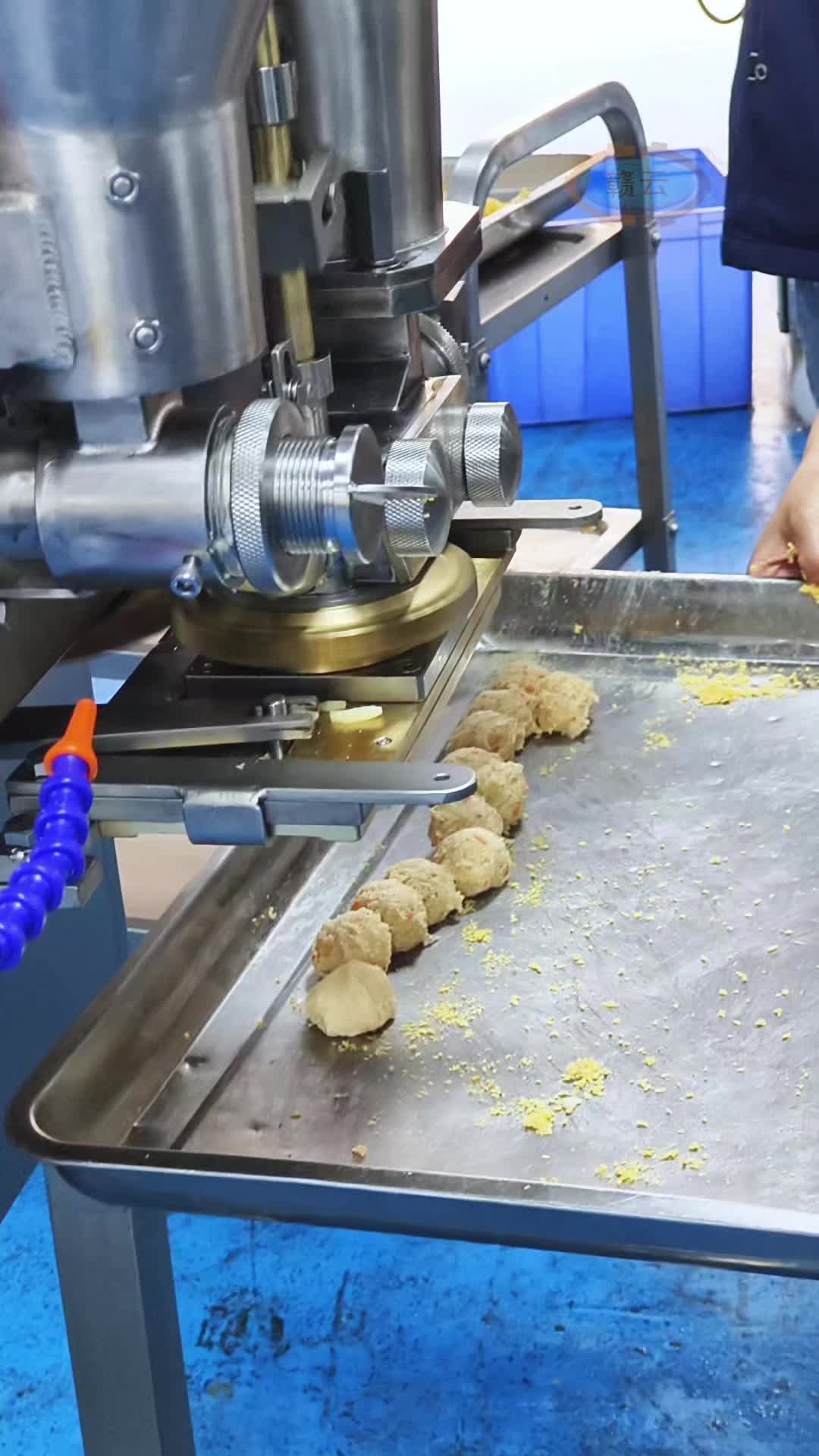 特色包芝士馅商用自动丸子成型机